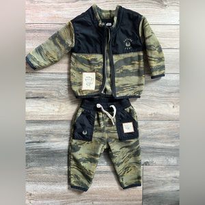Baby Gap Star Wars Two Piece Fleece Set
